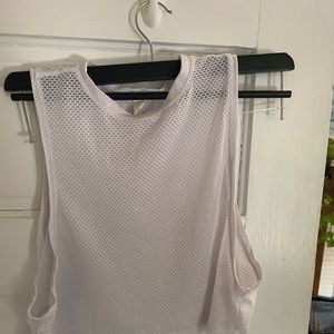 CHESTEE white workout crop